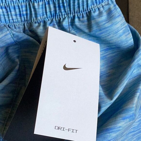 Nike One Women's Dri-FIT Ultra High-Waisted 3" Brief-Lined Shorts, medium, NWT - Picture 9 of 11